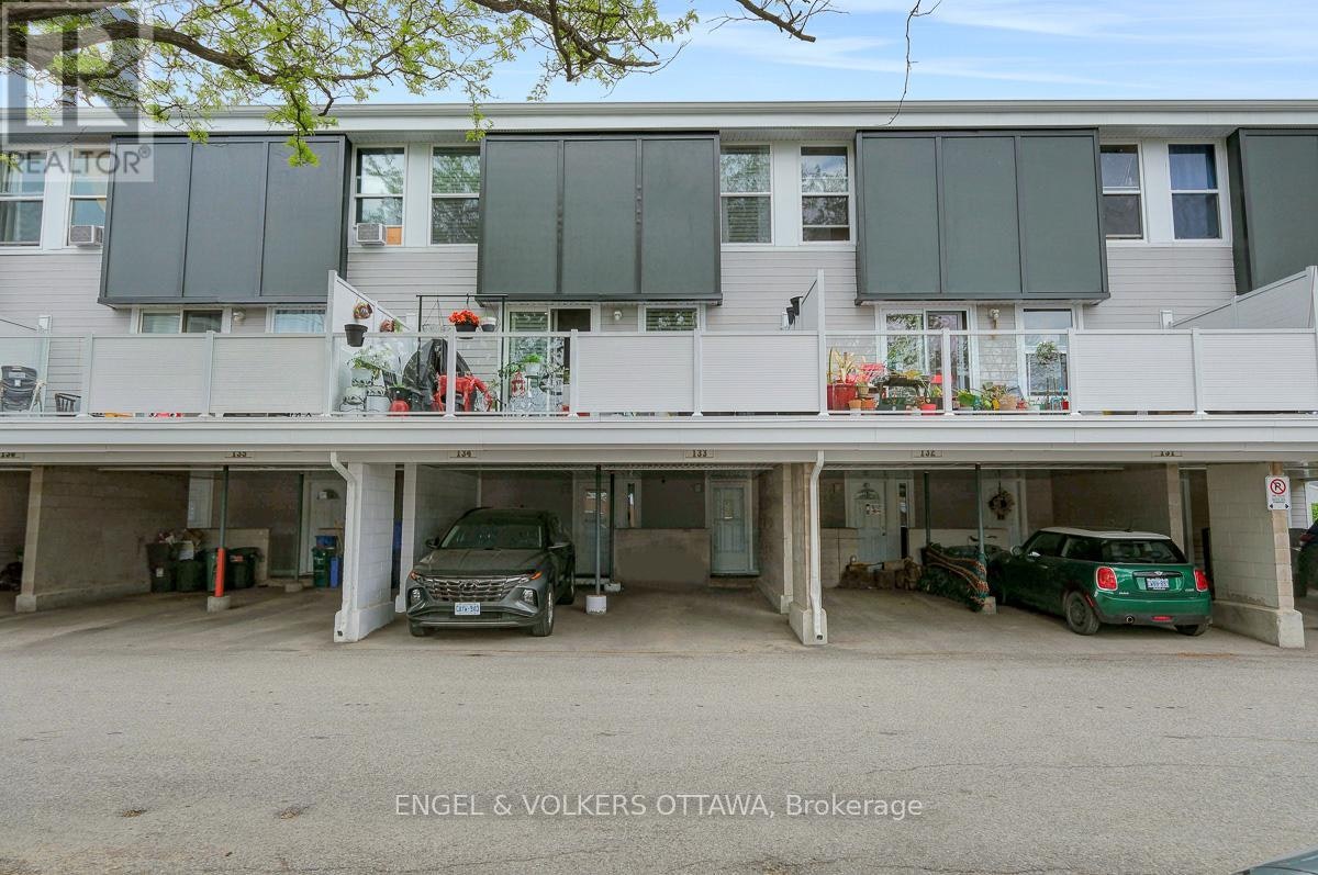 133-3445 Uplands Drive, Ottawa, ON, K1V 9N5