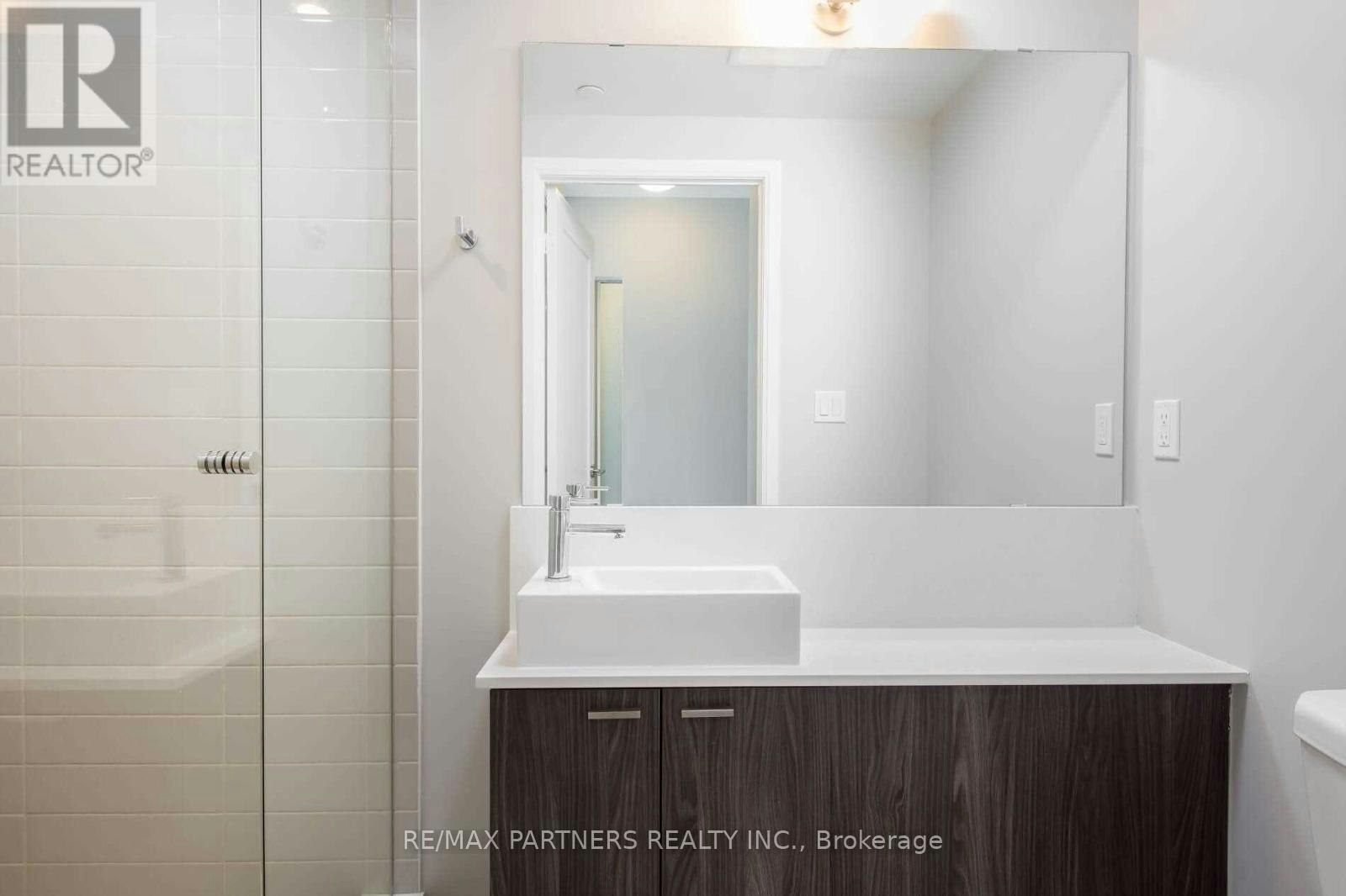 1403 27 Bathurst Street W, Toronto, ON, M5V 2P1 - 4