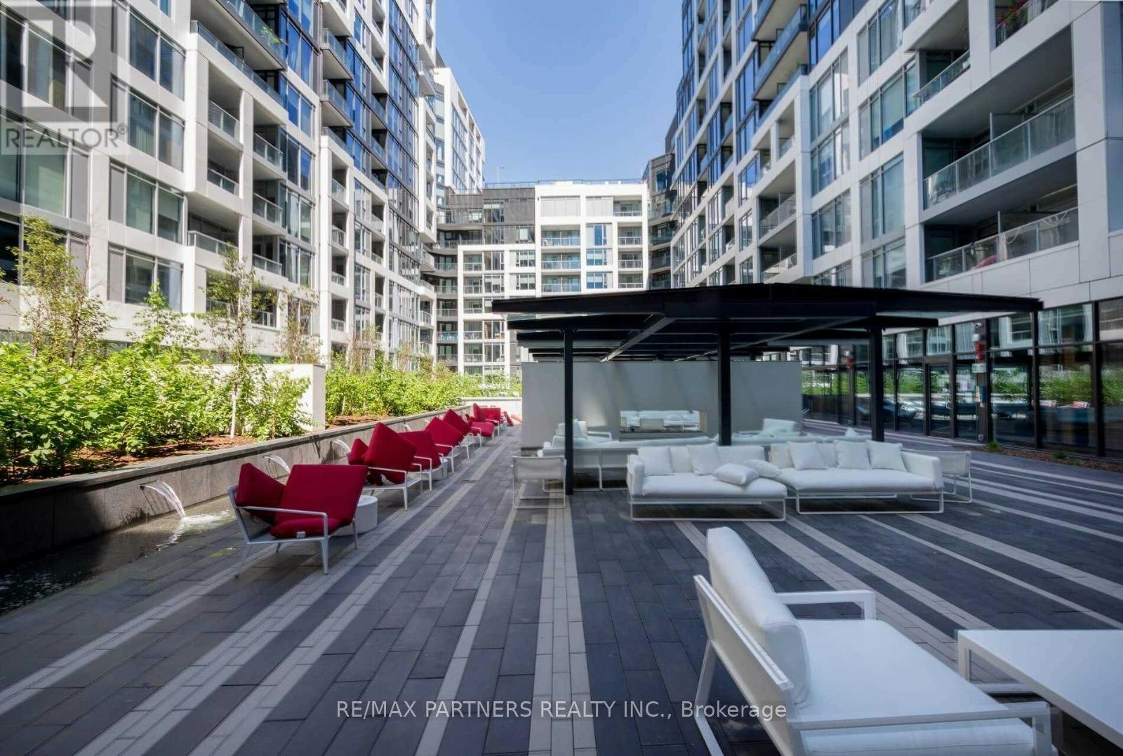 1403 27 Bathurst Street W, Toronto, ON, M5V 2P1 - 10
