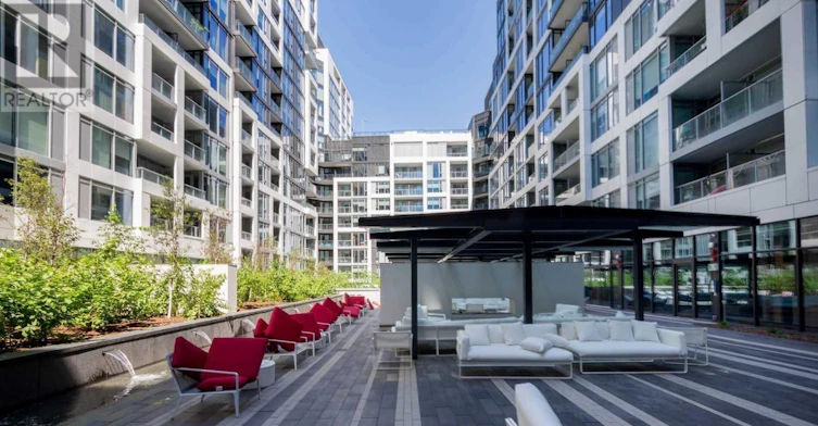 1403 27 Bathurst Street W, Toronto, ON, M5V 2P1 - 10
