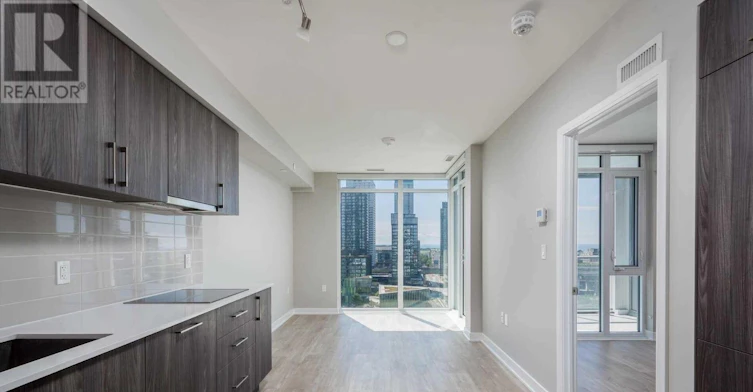 1403 27 Bathurst Street W, Toronto, ON, M5V 2P1