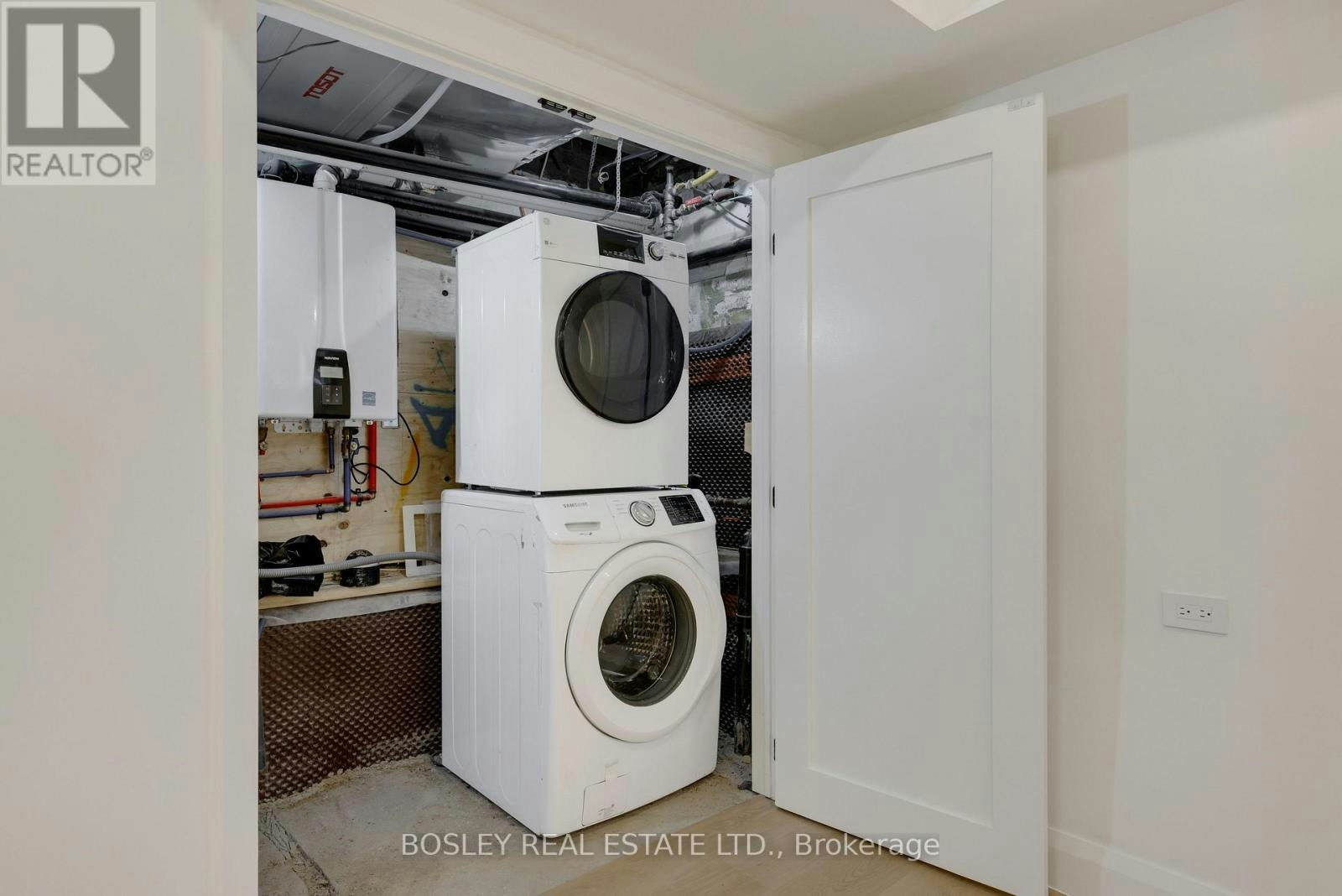 C-225 Gainsborough Road, Toronto, ON, M4L 3C7 - 26
