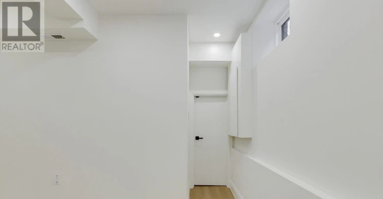 C-225 Gainsborough Road, Toronto, ON, M4L 3C7 - 22
