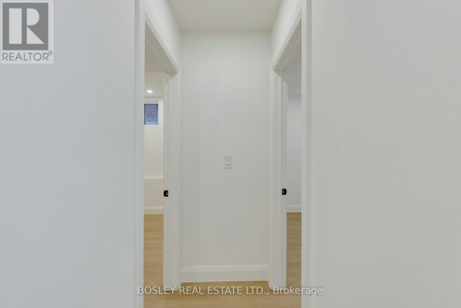 C-225 Gainsborough Road, Toronto, ON, M4L 3C7 - 14