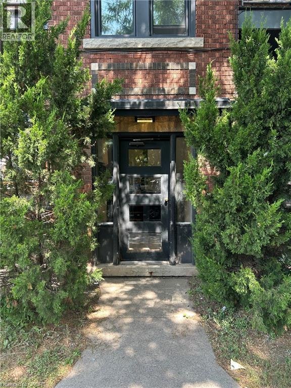 6-1265 King Street E, Hamilton, ON, L8M 1G7