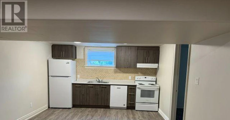 105 Scott Street, Whitby, ON, L1N 3L2 - 2