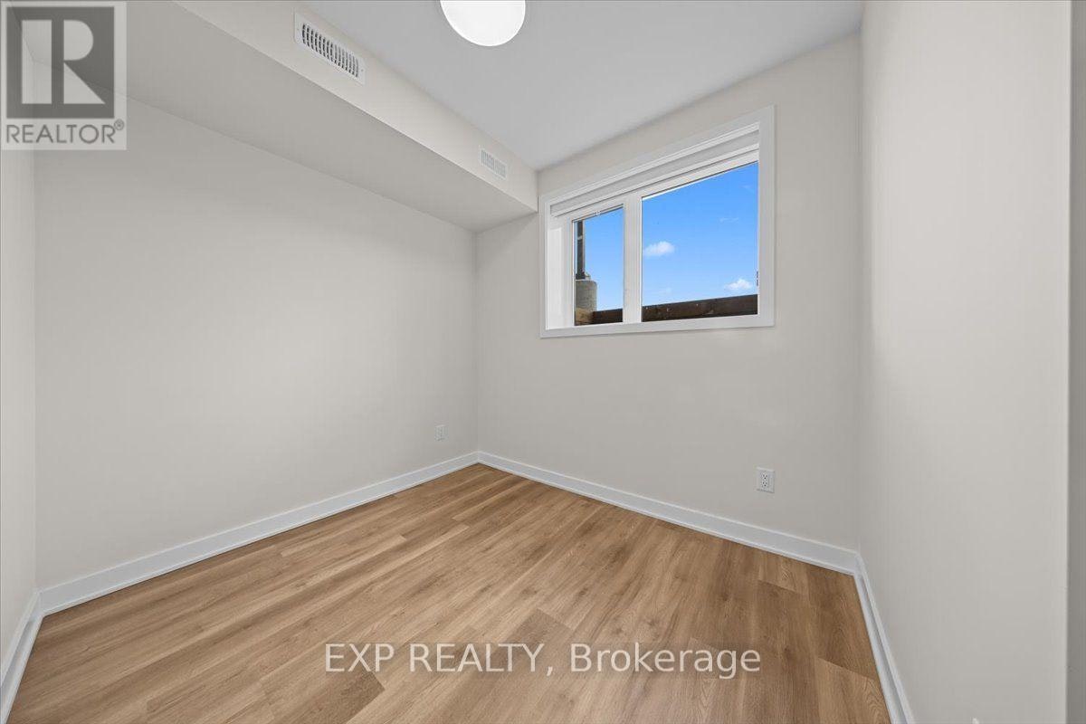 211 Antelope Private, Ottawa, ON, K2W 0C7 - 15