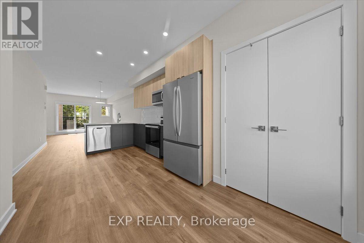 211 Antelope Private, Ottawa, ON, K2W 0C7 - 7