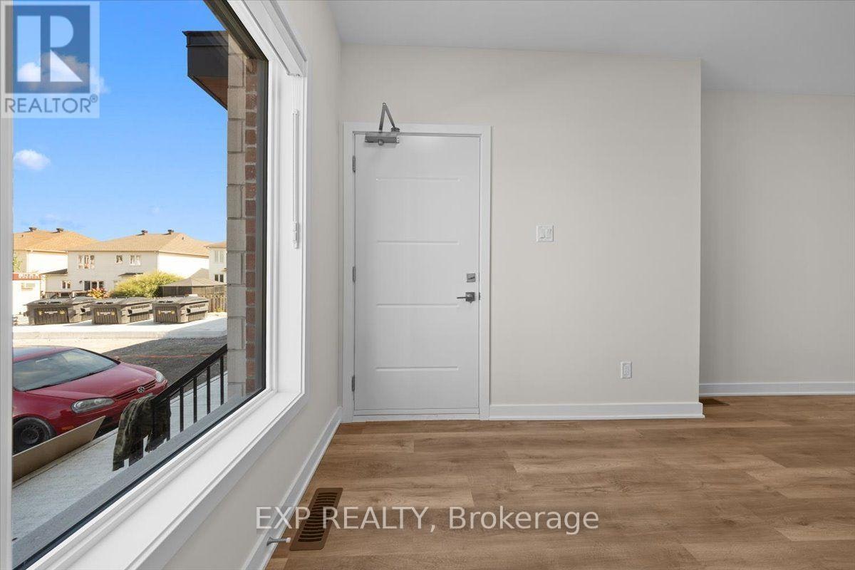 211 Antelope Private, Ottawa, ON, K2W 0C7 - 6
