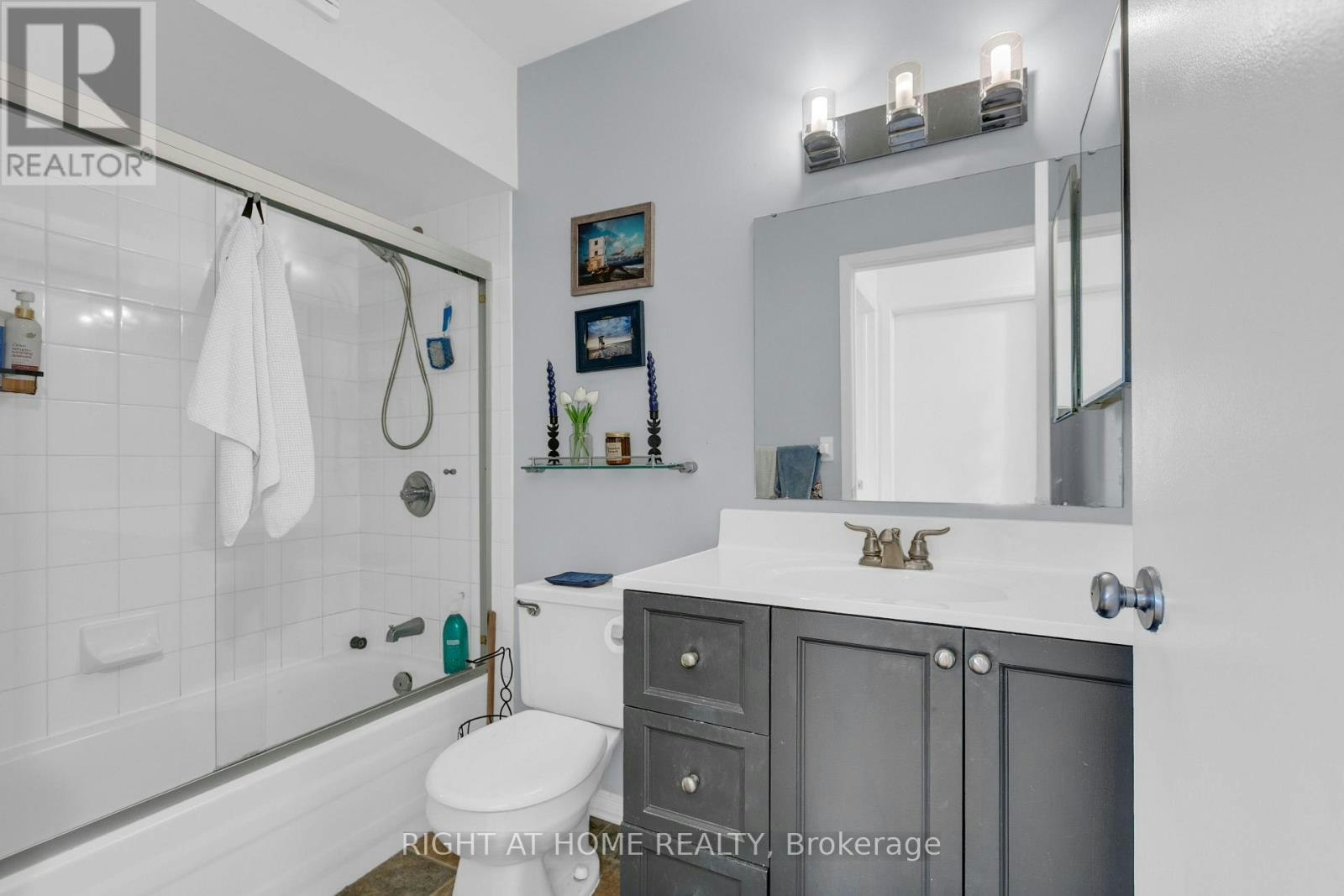 301-280 Brittany Drive, Ottawa, ON, K1K 4M4 - 20