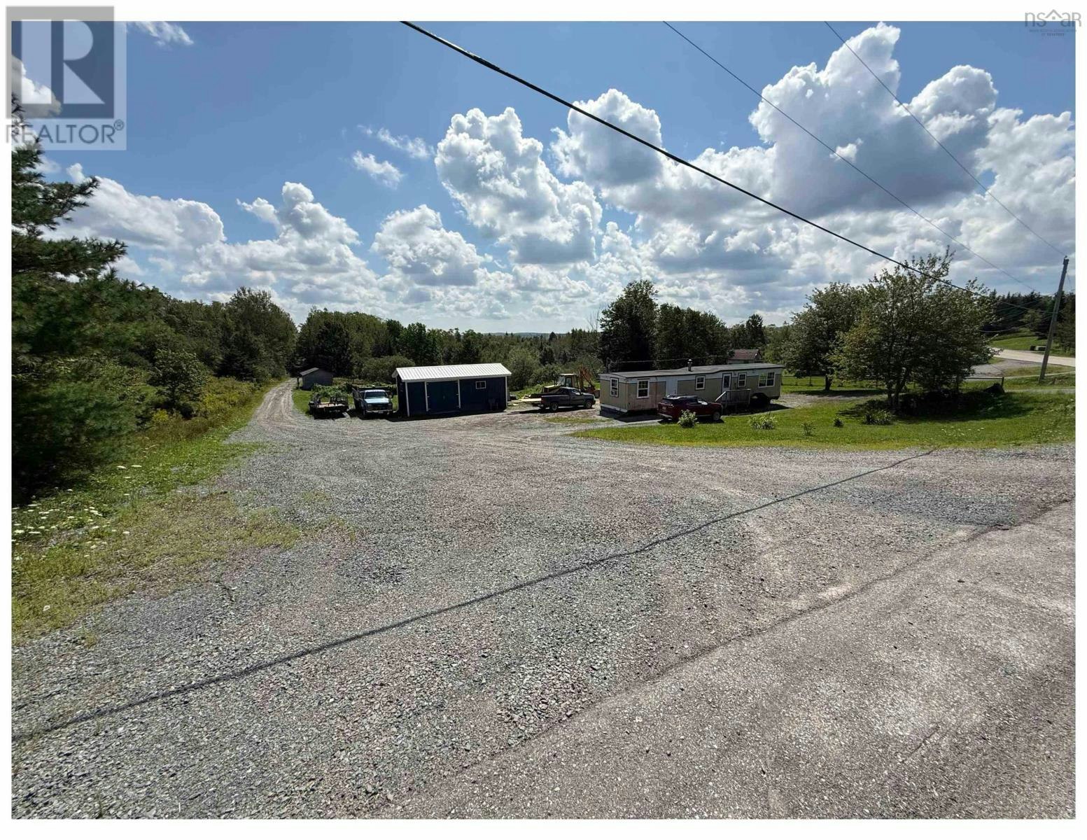 1025 Uniacke Road East, East Uniacke, NS, B0N 1Z0