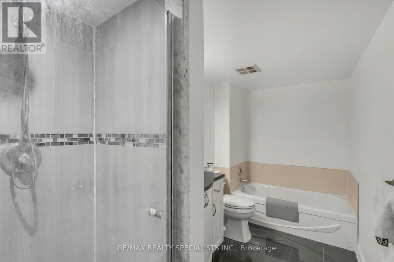 813-25 The Esplanade, Toronto, ON, M5E 1W5 - 17