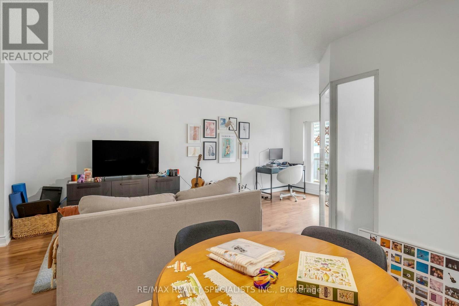 813-25 The Esplanade, Toronto, ON, M5E 1W5 - 5