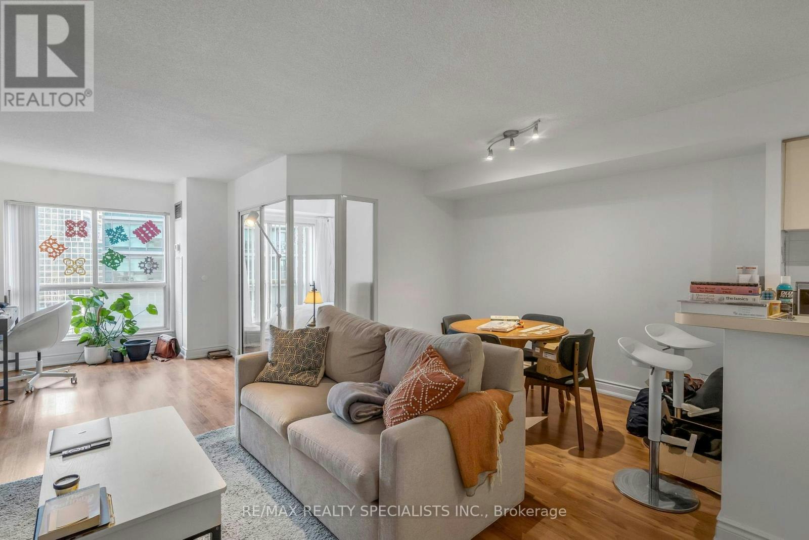 813-25 The Esplanade, Toronto, ON, M5E 1W5 - 4