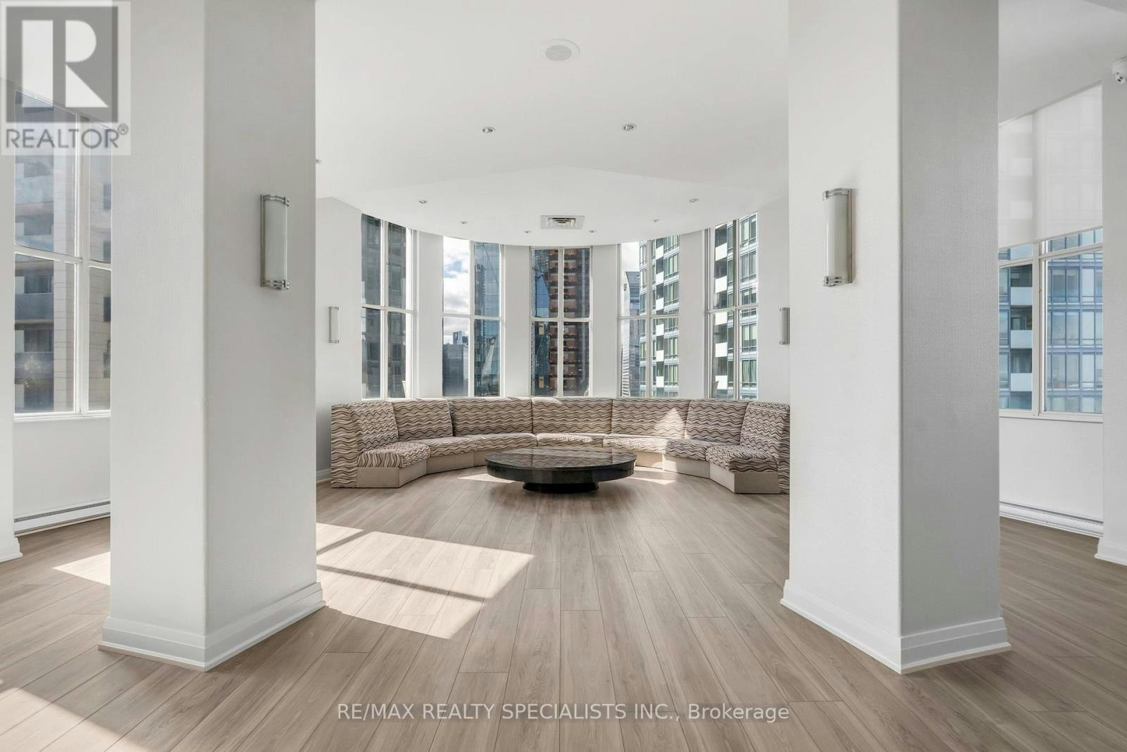 813-25 The Esplanade, Toronto, ON, M5E 1W5 - 24