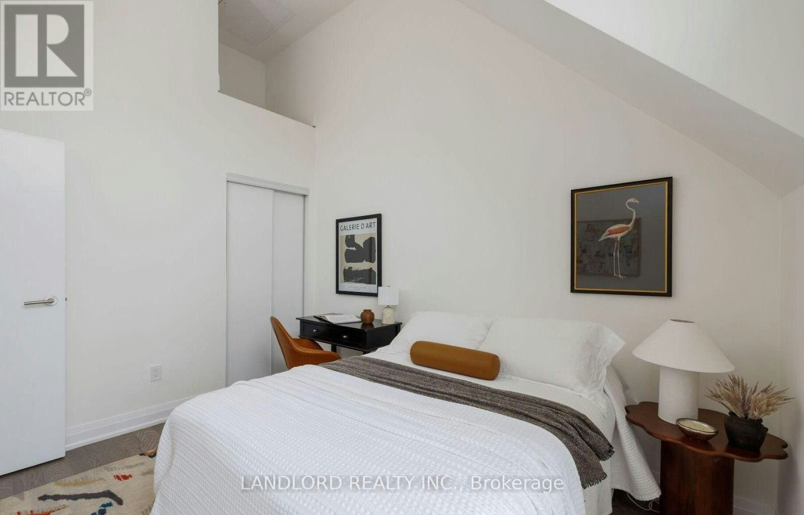 2-175 Jones Avenue, Toronto, ON, M4M 3A2 - 18