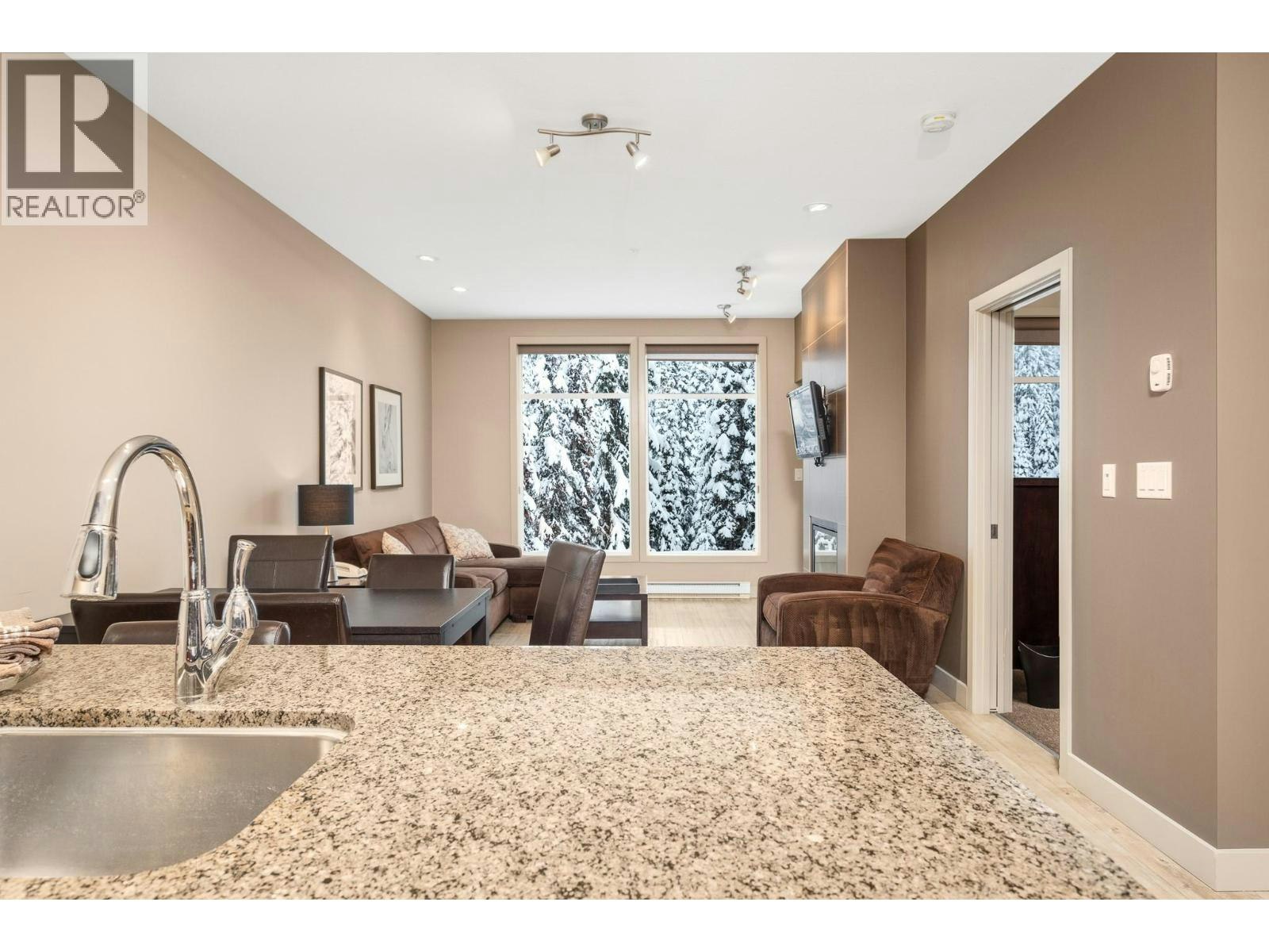 310-30 Monashee Road - 5