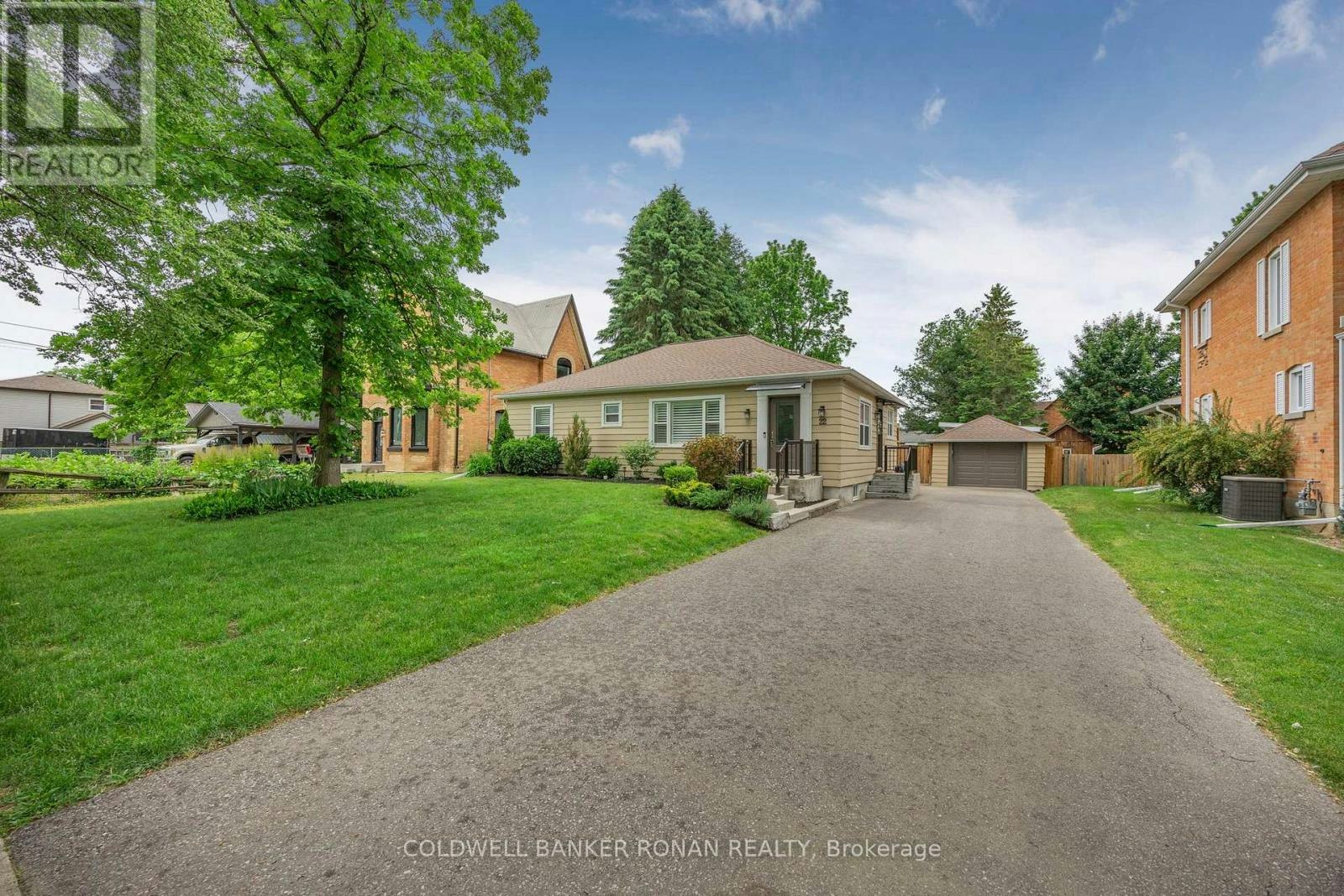 22 Nelson Street, New Tecumseth, ON, L9R 1G9