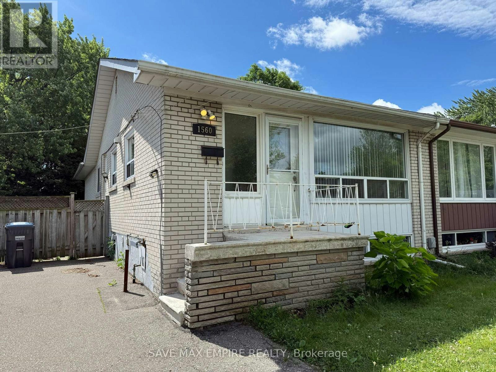 1560 Sandgate Crescent, Mississauga, ON, L5J 2E5