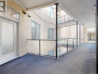 212-1327 St Paul Street - 3