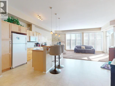 212-1327 St Paul Street - 5