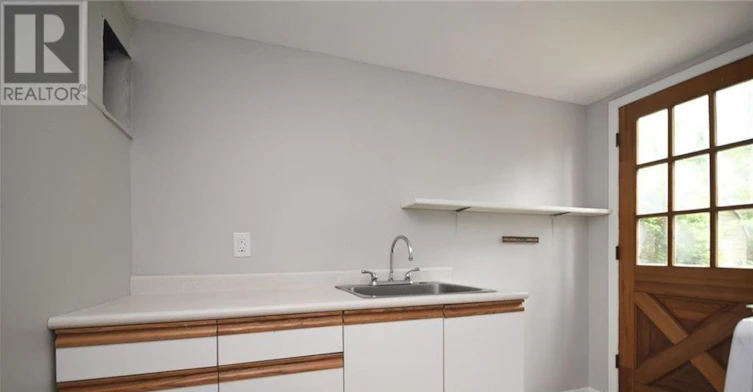14 Whippoorwill Drive, Ottawa, ON, K1J 7J2 - 17