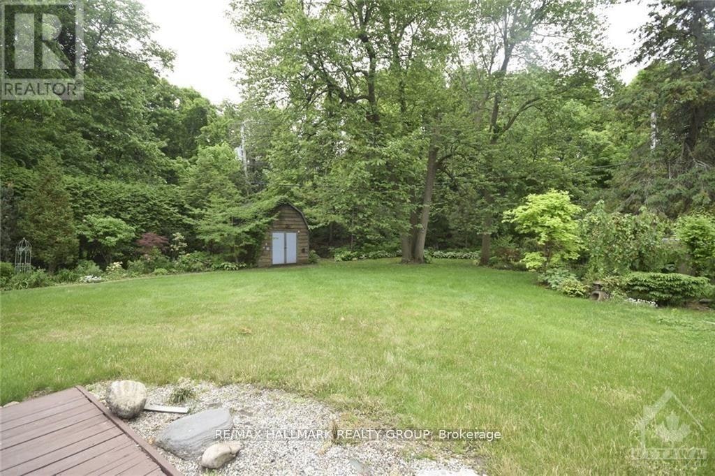 14 Whippoorwill Drive, Ottawa, ON, K1J 7J2 - 24