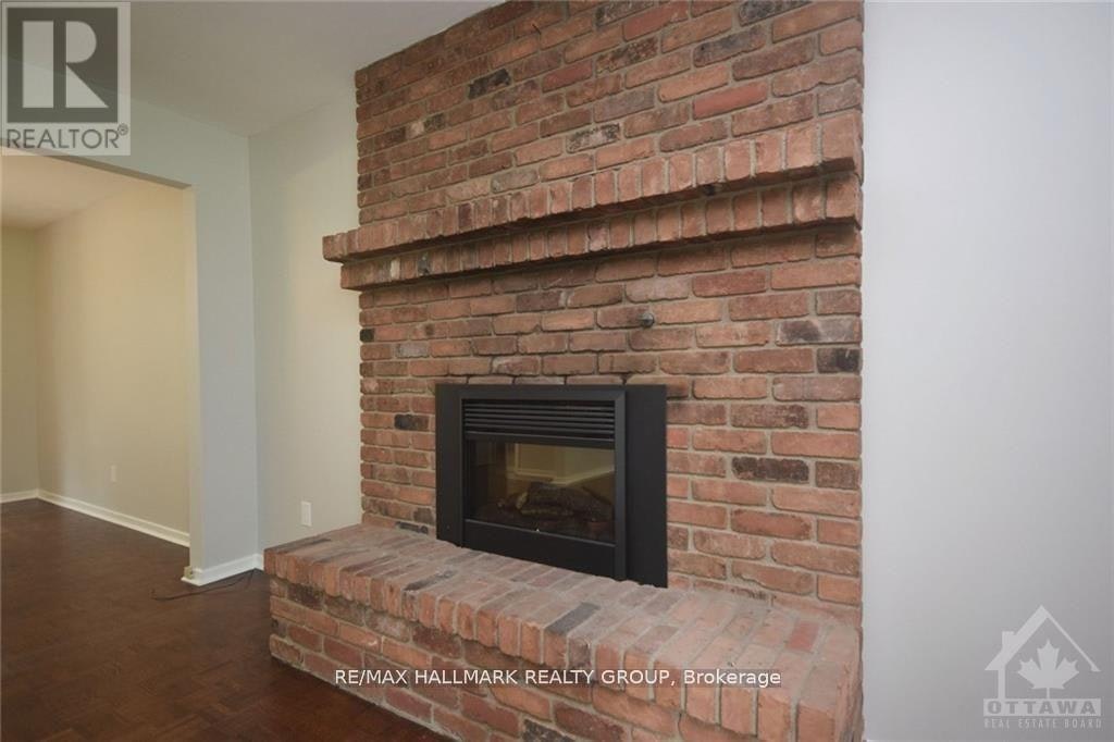 14 Whippoorwill Drive, Ottawa, ON, K1J 7J2 - 4