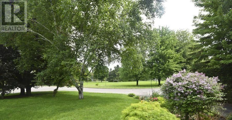 14 Whippoorwill Drive, Ottawa, ON, K1J 7J2 - 23