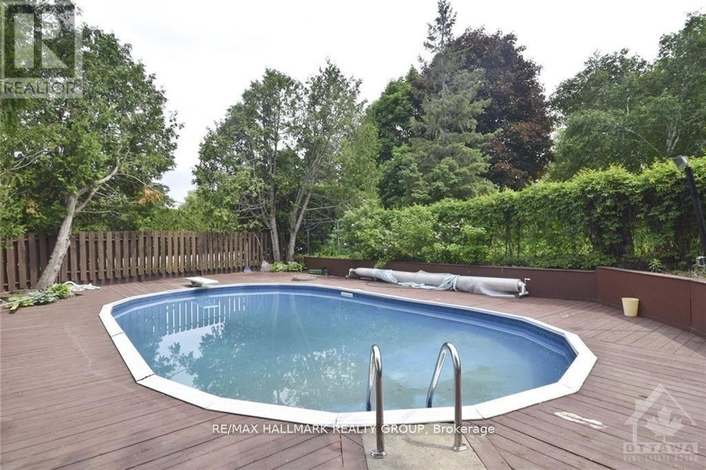 14 Whippoorwill Drive, Ottawa, ON, K1J 7J2 - 27