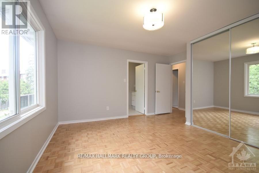 14 Whippoorwill Drive, Ottawa, ON, K1J 7J2 - 8