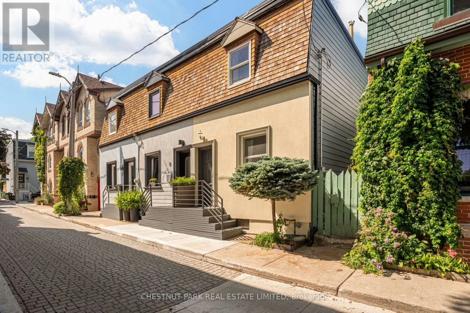 10 Sackville Place, Toronto, ON, M4X 1A4