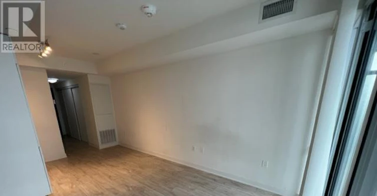 1014W-27 Bathurst Street, Toronto, ON, M5V 0R1 - 3
