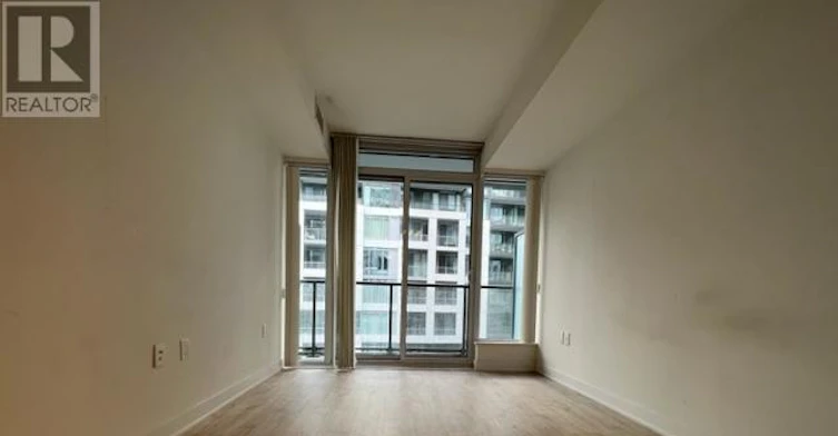 1014W-27 Bathurst Street, Toronto, ON, M5V 0R1 - 2