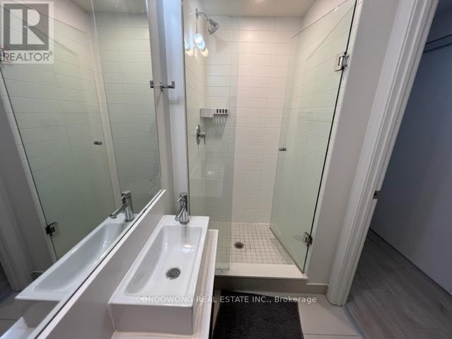 1014W-27 Bathurst Street, Toronto, ON, M5V 0R1 - 5