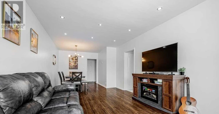 MAIN FL-260 Taylor Mills Drive N, Richmond Hill, ON, L4C 2T7 - 7