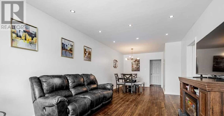 MAIN FL-260 Taylor Mills Drive N, Richmond Hill, ON, L4C 2T7 - 6