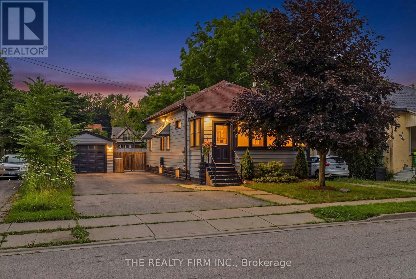 946 Lorne Avenue, London, ON, N5W 3L1