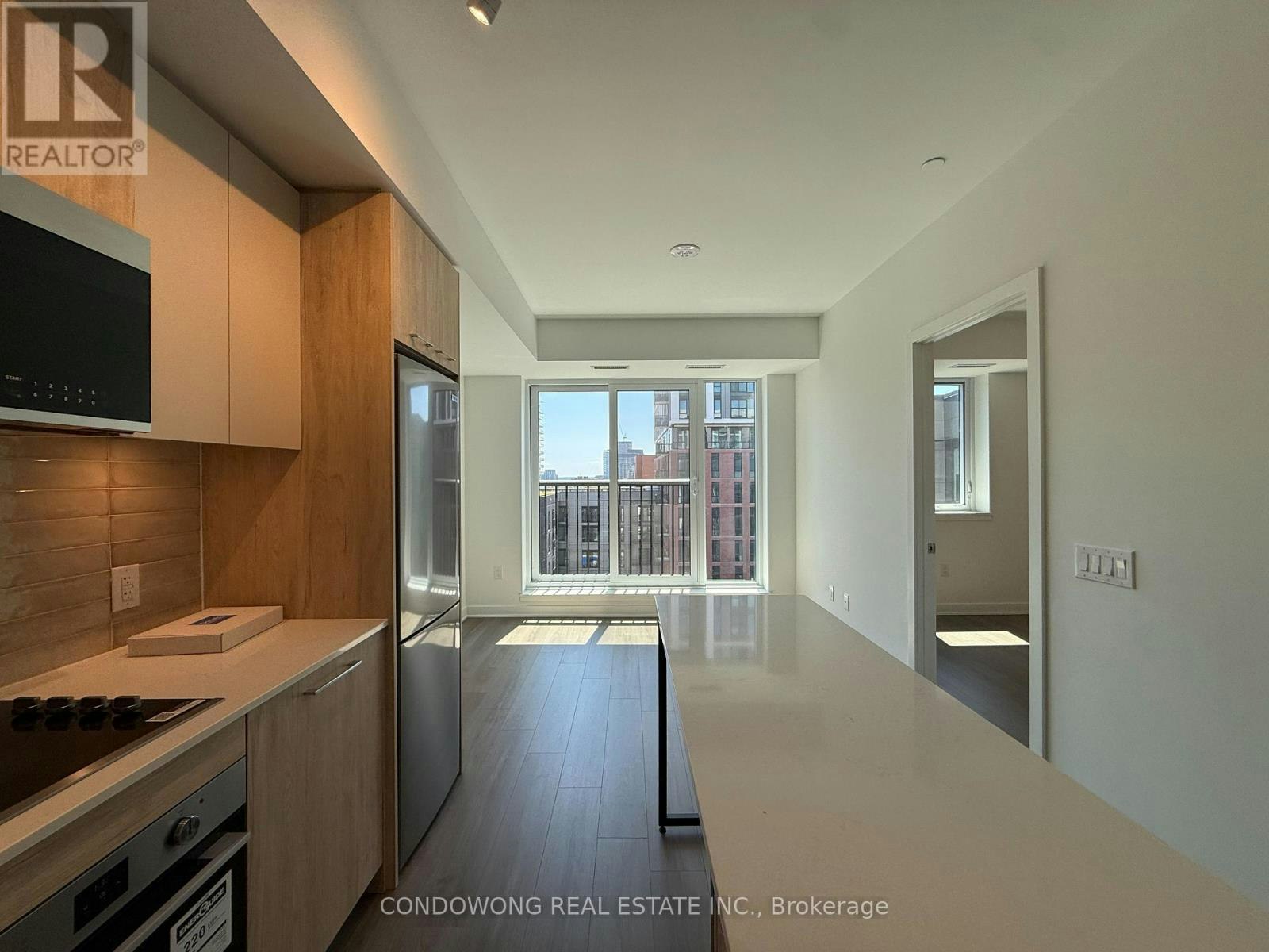 714-30 Dreamers Way, Toronto, ON, M5A 0Y7 - 2