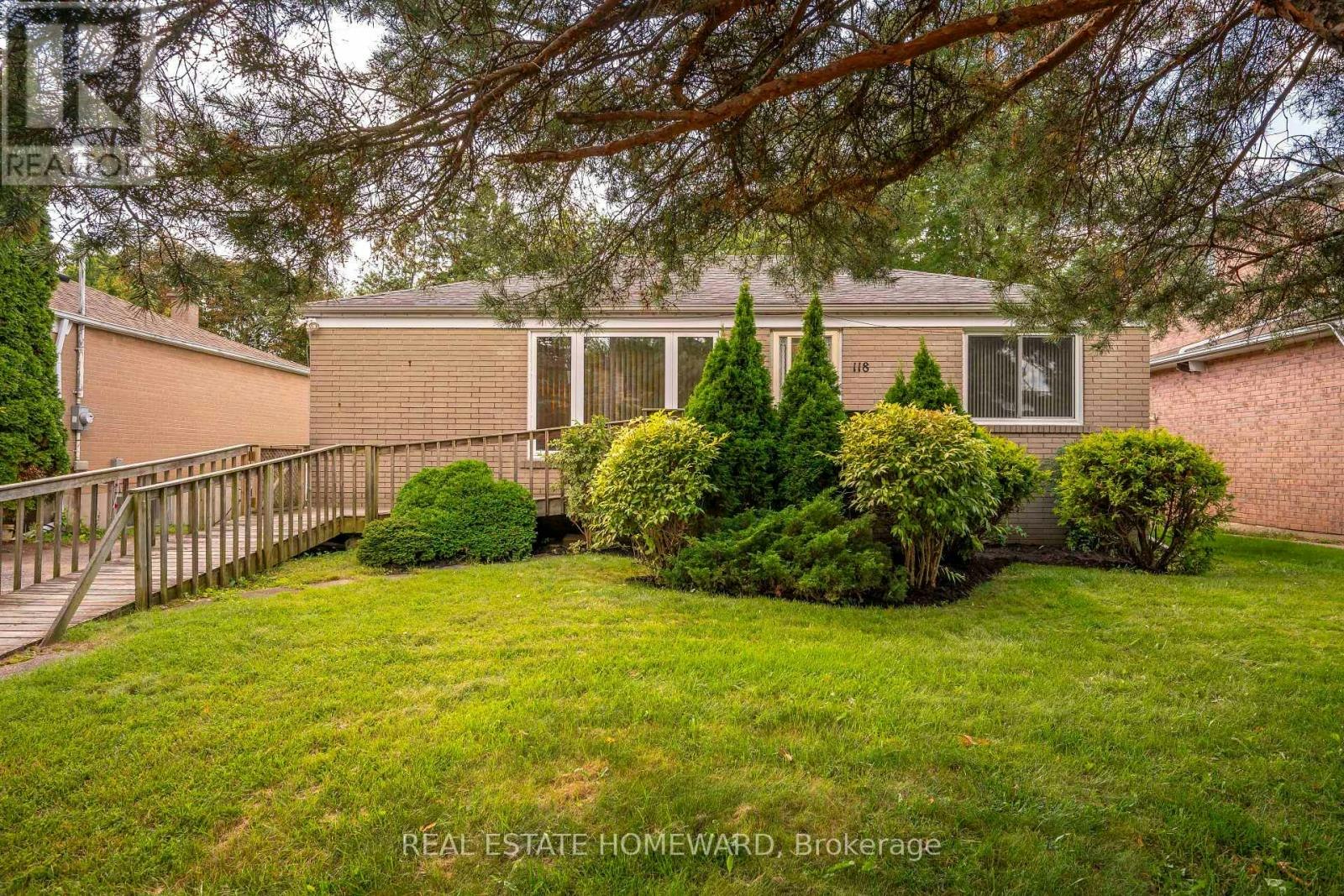 118 Zaph Avenue, Toronto, ON, M1C 1M8