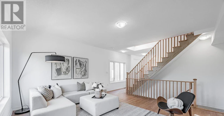 111 Pidgeon Street, Toronto, ON, M1L 0J3 - 10