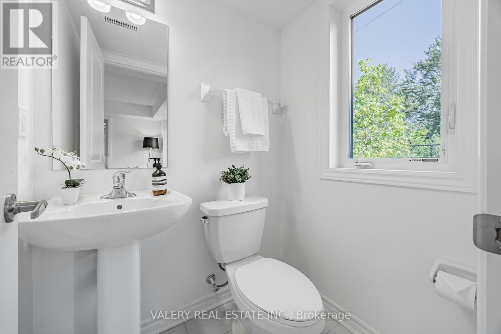 111 Pidgeon Street, Toronto, ON, M1L 0J3 - 6