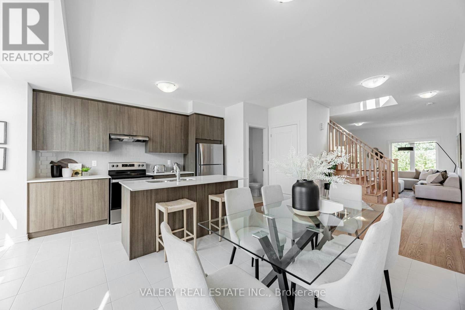 111 Pidgeon Street, Toronto, ON, M1L 0J3 - 12
