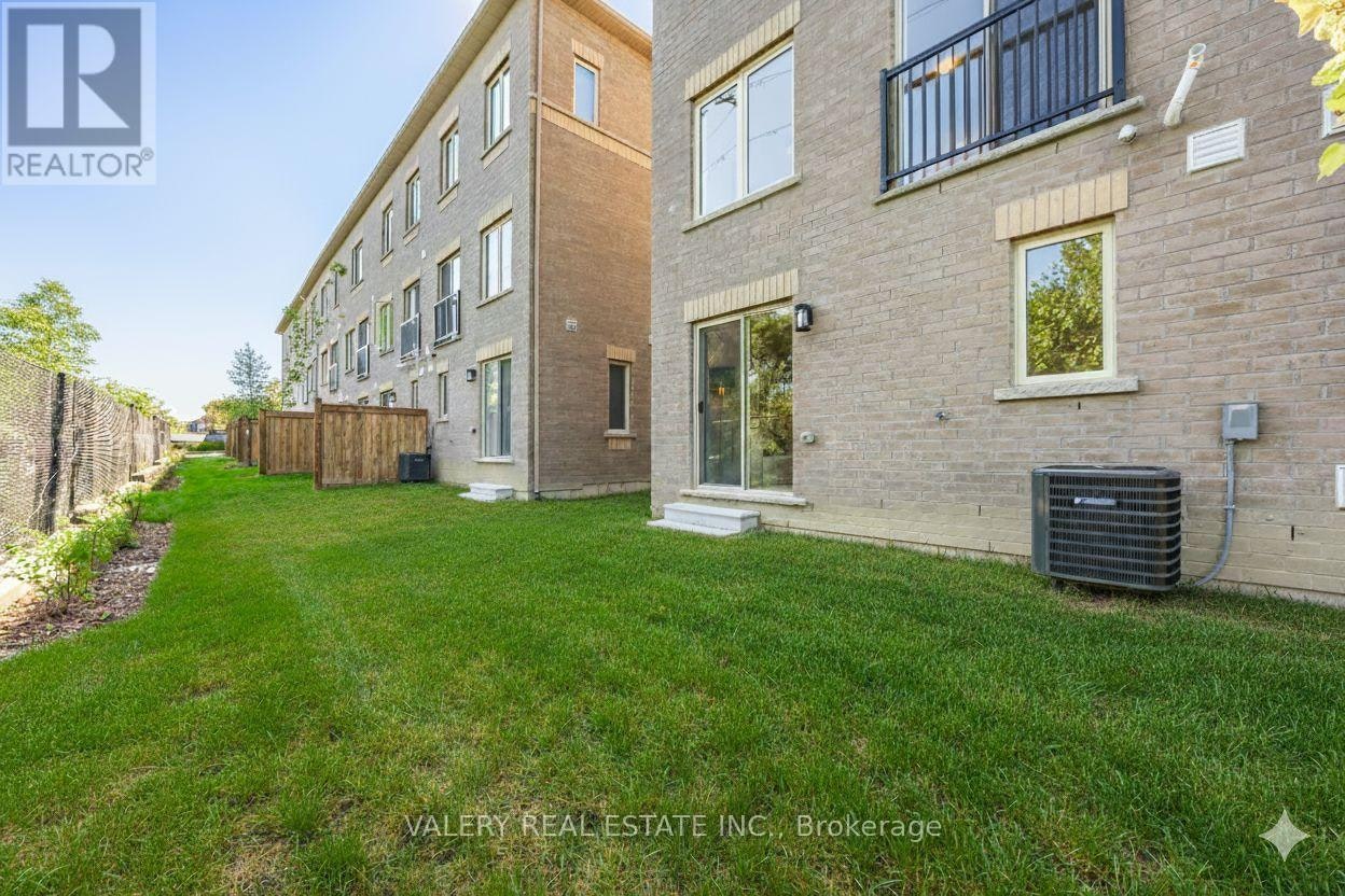 111 Pidgeon Street, Toronto, ON, M1L 0J3 - 26