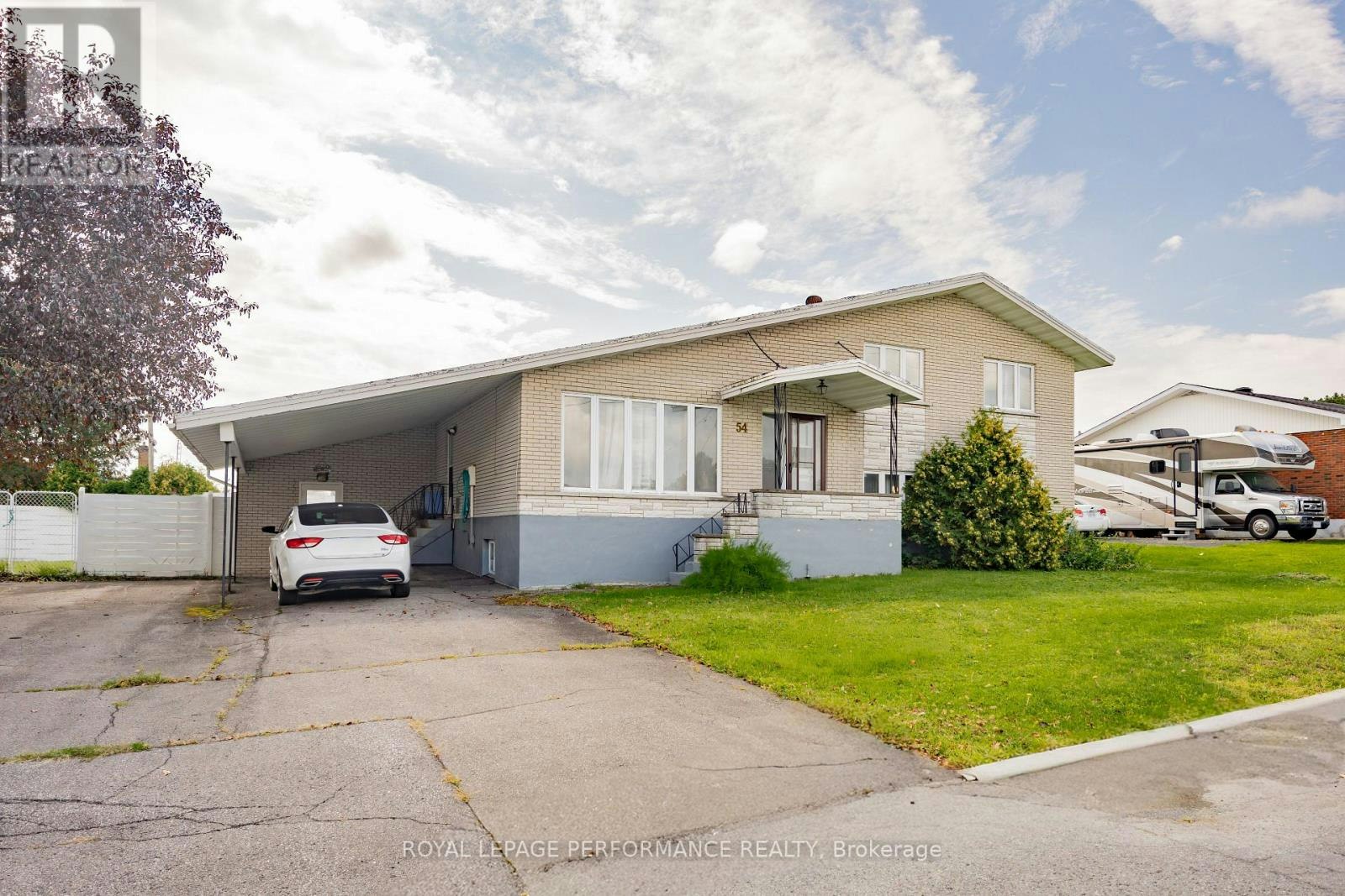 54 Victoria Street W, Alexandria, ON, K0C 1A0