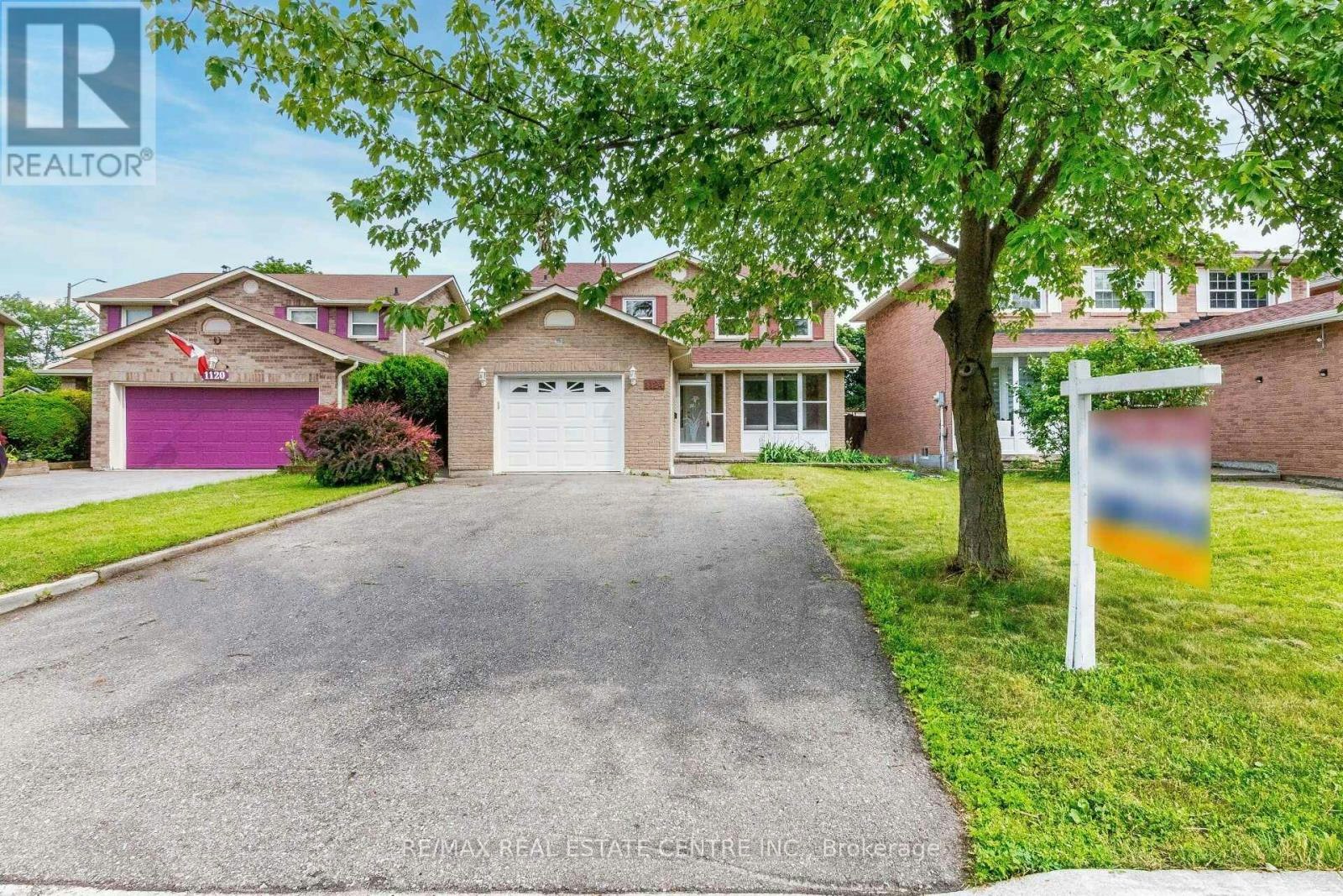 1124 Shagbark Crescent, Mississauga, ON, L5C 3N7
