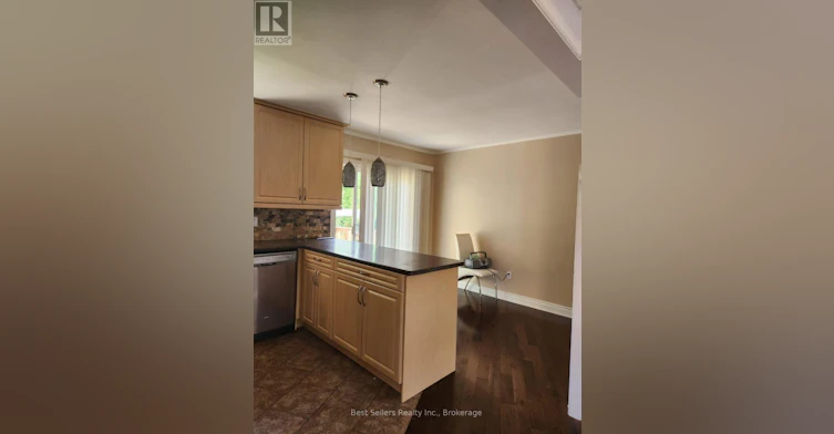 12 Bowshelm Court, Mississauga, ON, L5N 1K1 - 3
