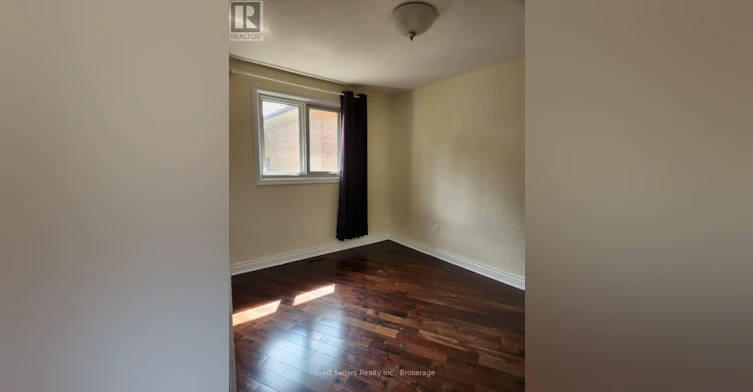 12 Bowshelm Court, Mississauga, ON, L5N 1K1 - 5