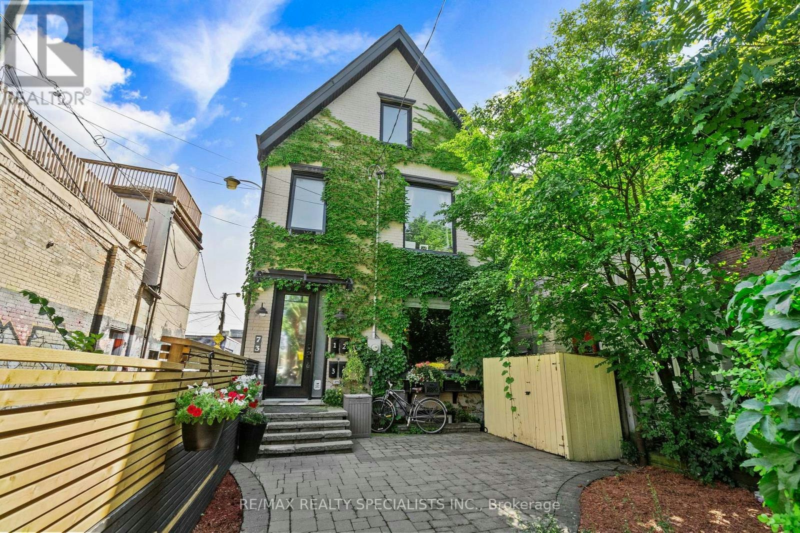 73 Elm Grove Avenue, Toronto, ON, M6K 2J2
