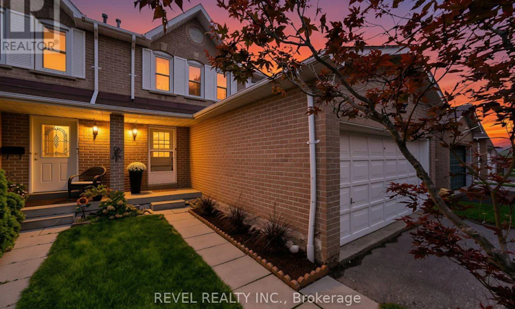 22 Kipling Crescent